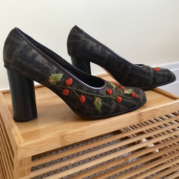 Fendi Shoes - Authentic Fendi Zucca Heels - RARE⚡️